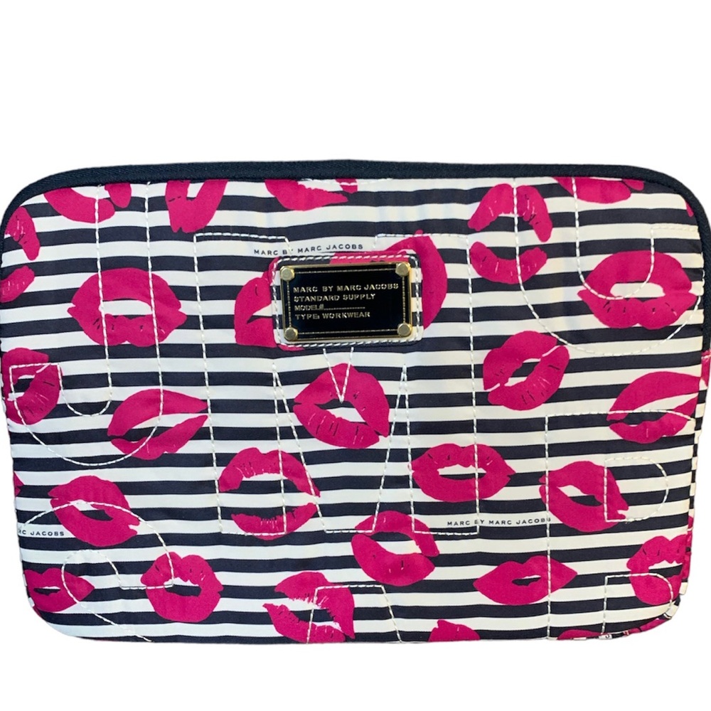 Marc by Marc Jacobs Laptop Sleeve Black White Pink Lips for 11" Laptops